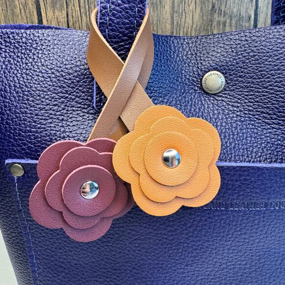 Flower Purse Charm Fall Bag Charm Neutral Purse Flair NEW FAST SHIP - Picture 1 of 7